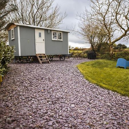 Luxury Shepherd'S Hut On Flower Farm With Outdoor Bath In Mid Cornwall Truro Exterior foto
